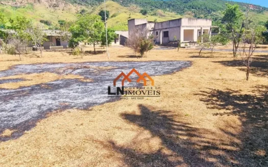 Chácara à Venda no Cherokee com 3 Quartos e 2.000m²