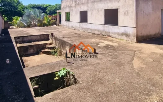 Chácara à Venda no Cherokee com 3 Quartos e 2.000m²