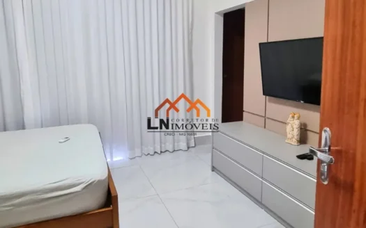 Casa com cozinha planejada e 2 vagas – Bairro Morro do Vale