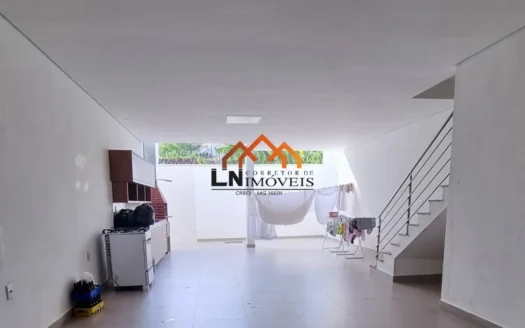 Casa com cozinha planejada e 2 vagas – Bairro Morro do Vale