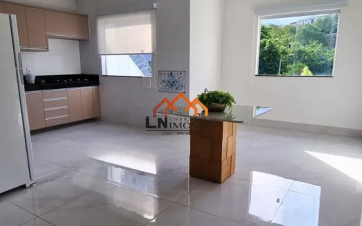 Casa com cozinha planejada e 2 vagas – Bairro Morro do Vale