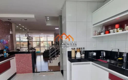 Casa c/ 3 suítes, escritório, 3 vagas – Bairro Grã-Duquesa