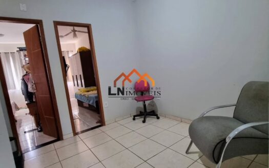 Casa à venda no bairro Floresta com 3 quartos e 2 vagas