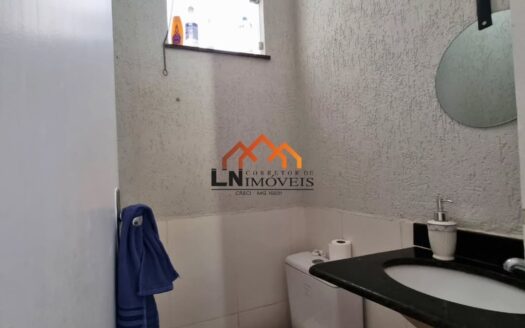 Casa à venda no bairro Floresta com 3 quartos e 2 vagas