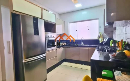 Casa com 3 quartos planejados – Cidade Nova