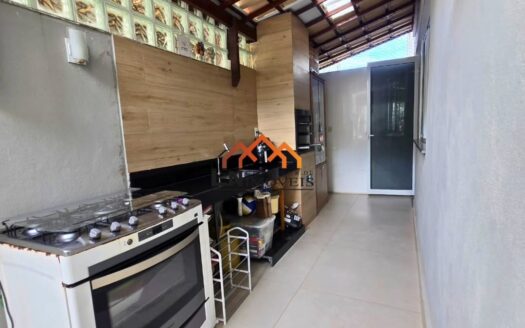 Casa com móveis planejados no bairro Lagoa Santa