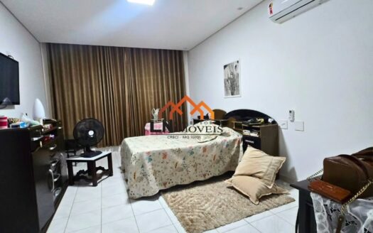 Casa com 4 quartos sendo 3 suítes no bairro Vale Verde