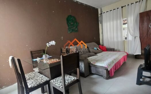Casa no bairro Tiradentes com 3 quartos e garagem